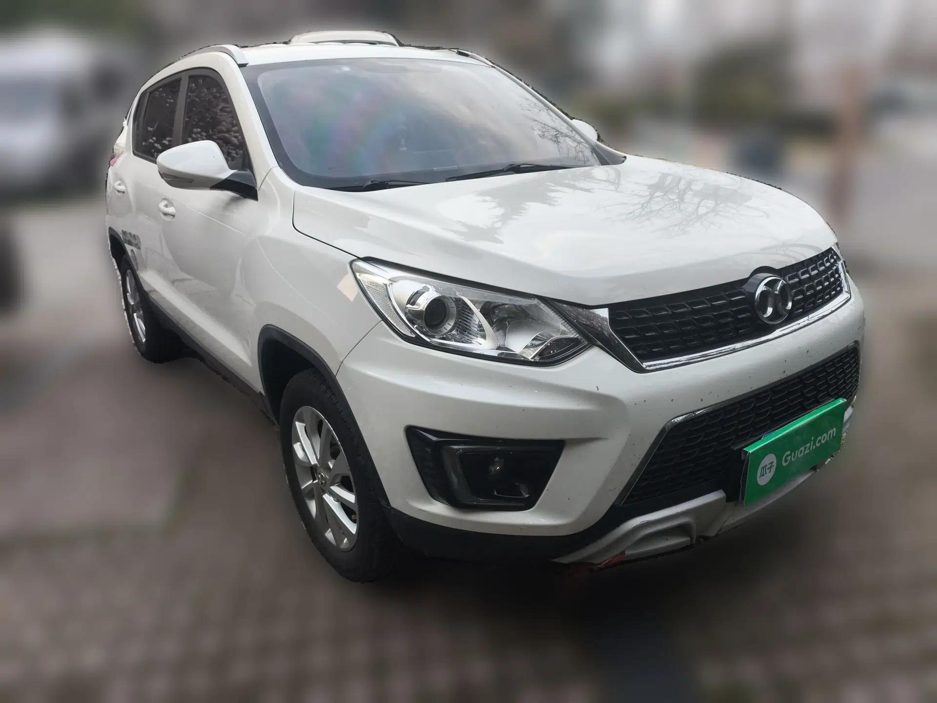 BAIC Senova X35 2016 1.5L Manual Elite Edition — миниатюра 3