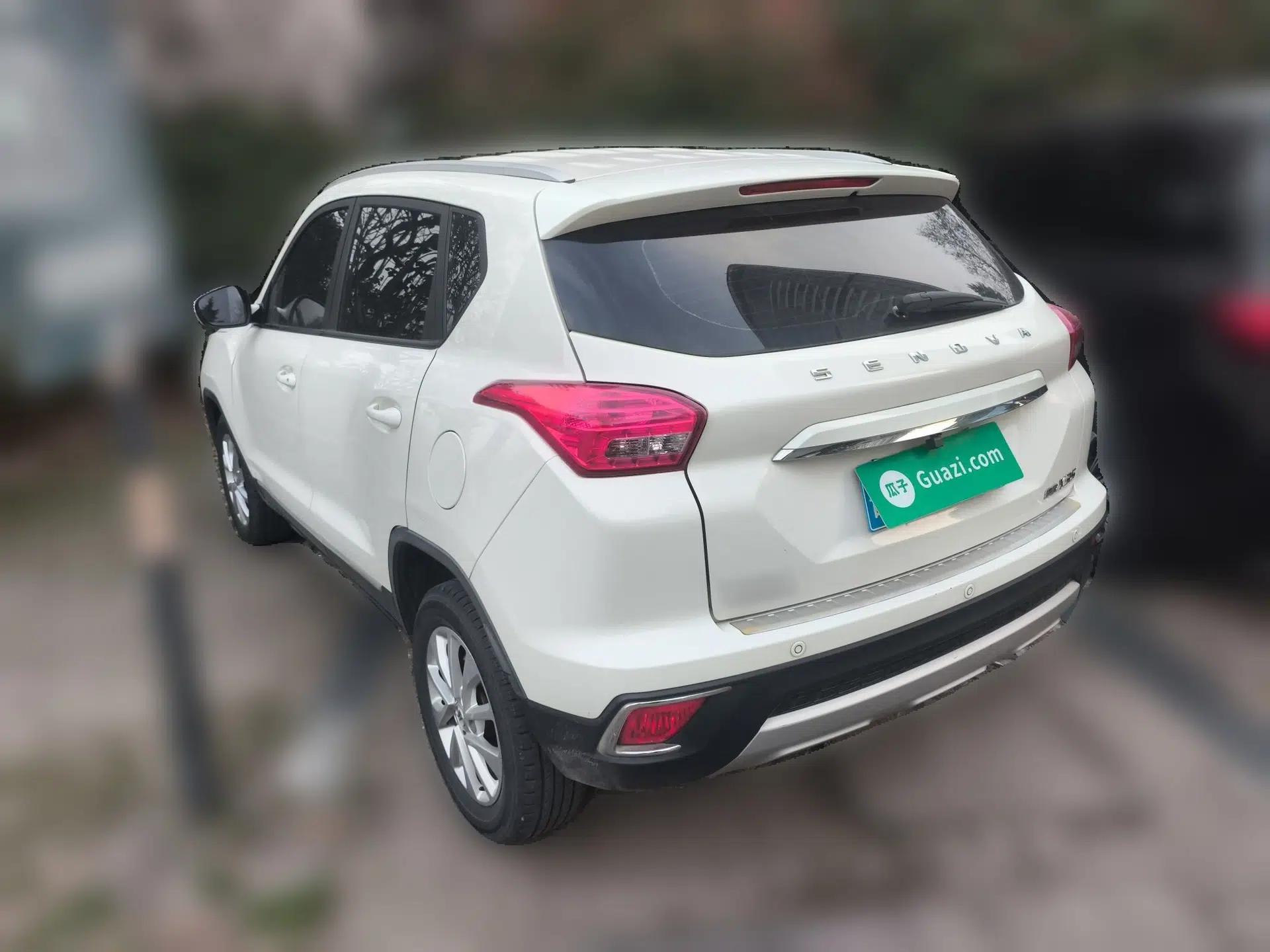 BAIC Senova X35 2016 1.5L Manual Elite Edition — миниатюра 4