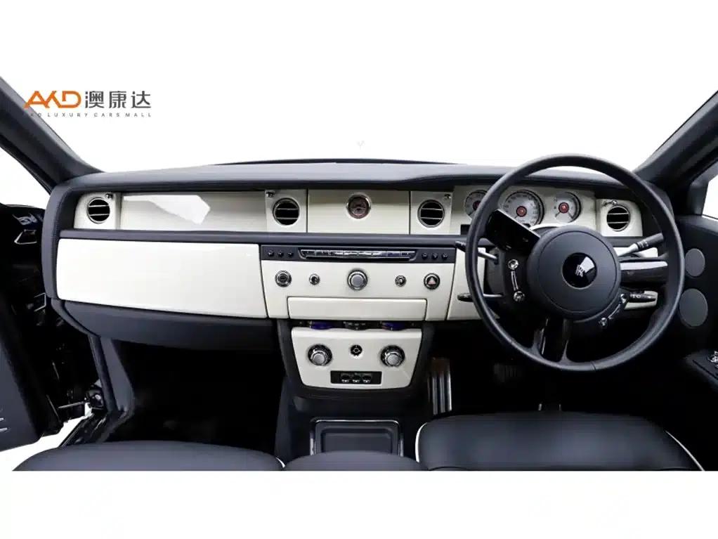 2013 Phantom 6.7L Extended Wheelbase (EWB) — миниатюра 5