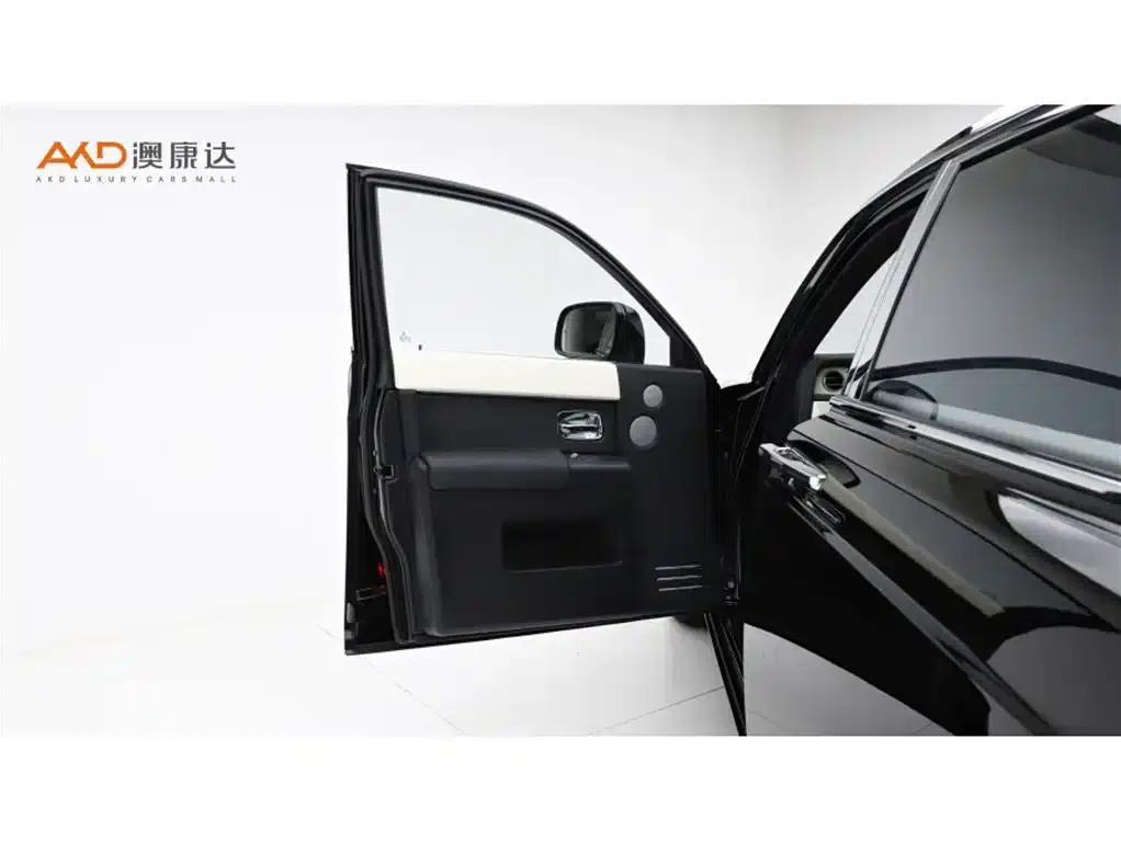 2013 Phantom 6.7L Extended Wheelbase (EWB) — миниатюра 10
