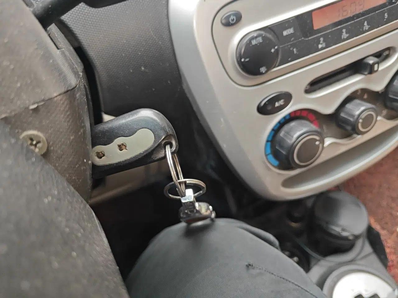 CHANGAN Benni mini 2012 1.0L IMT Fashion Edition China IV Standard — миниатюра 9