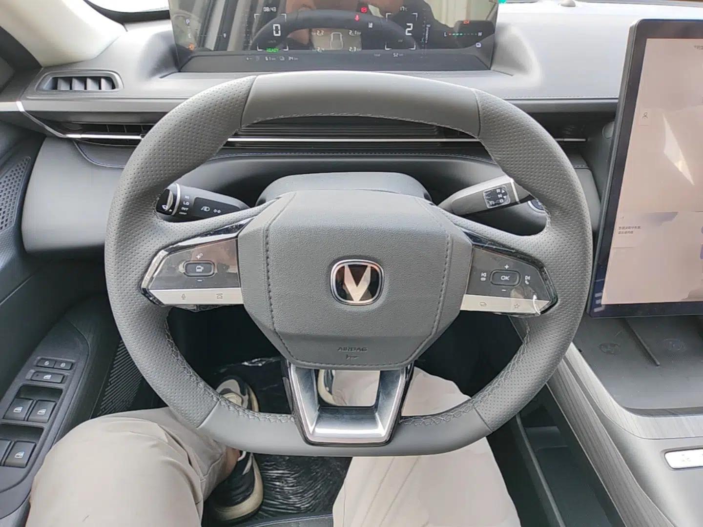 CHANGAN Eado PHEV 2025 Smart New Blue Whale 145KM Battleship Edition — миниатюра 14