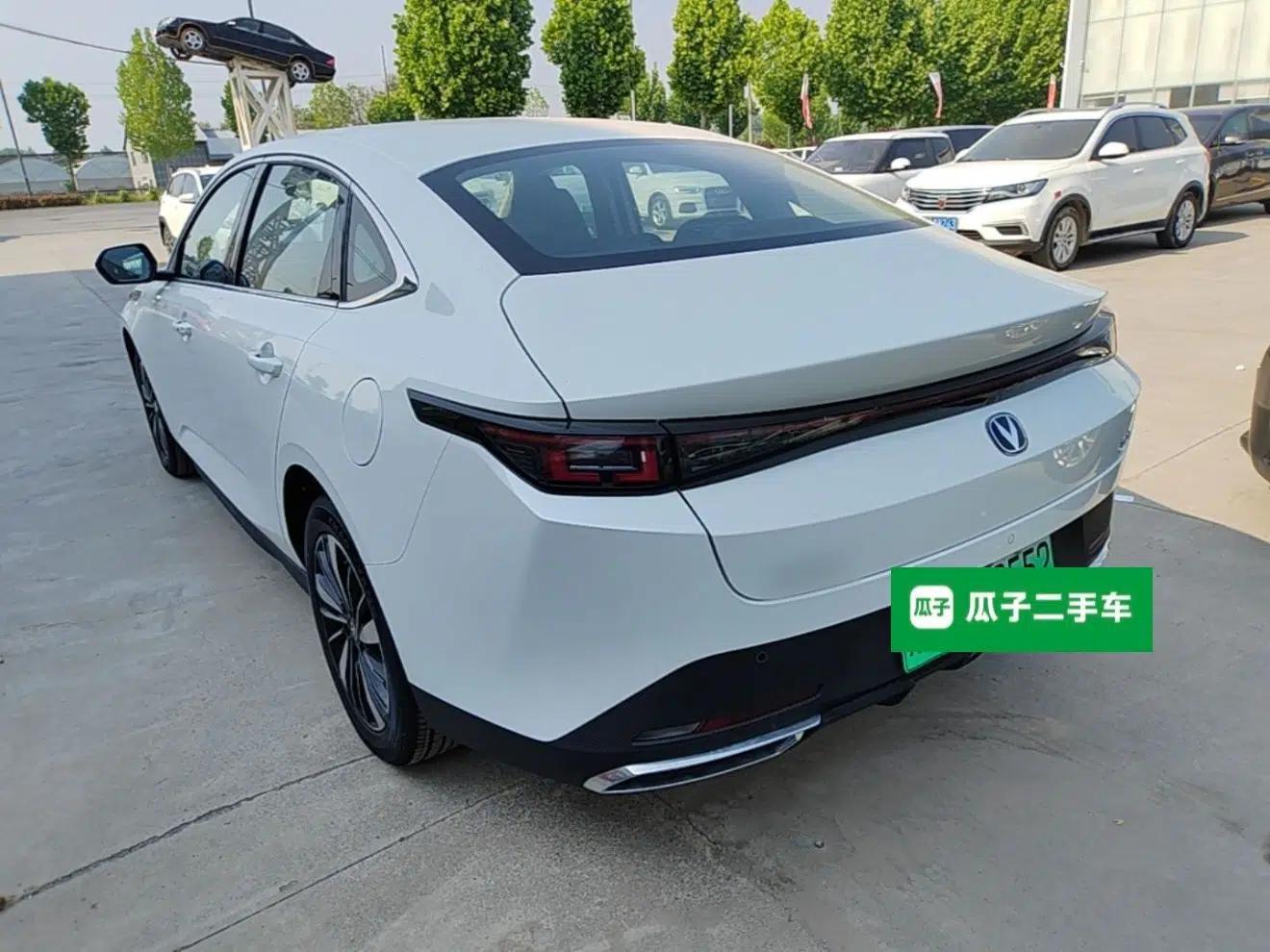 CHANGAN Eado PHEV 2025 Smart New Blue Whale 145KM Battleship Edition — миниатюра 4