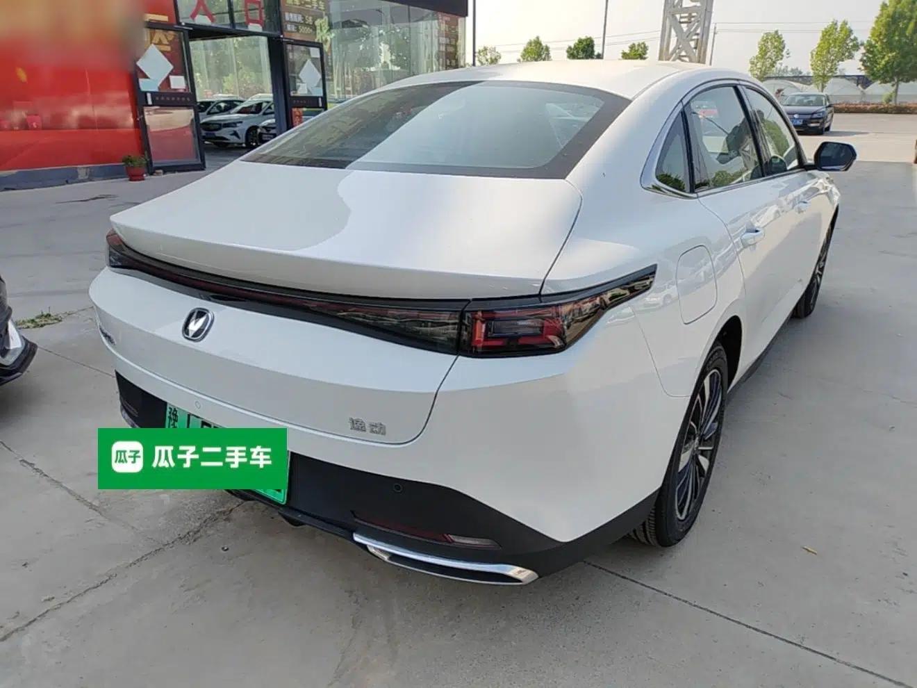 CHANGAN Eado PHEV 2025 Smart New Blue Whale 145KM Battleship Edition — миниатюра 6