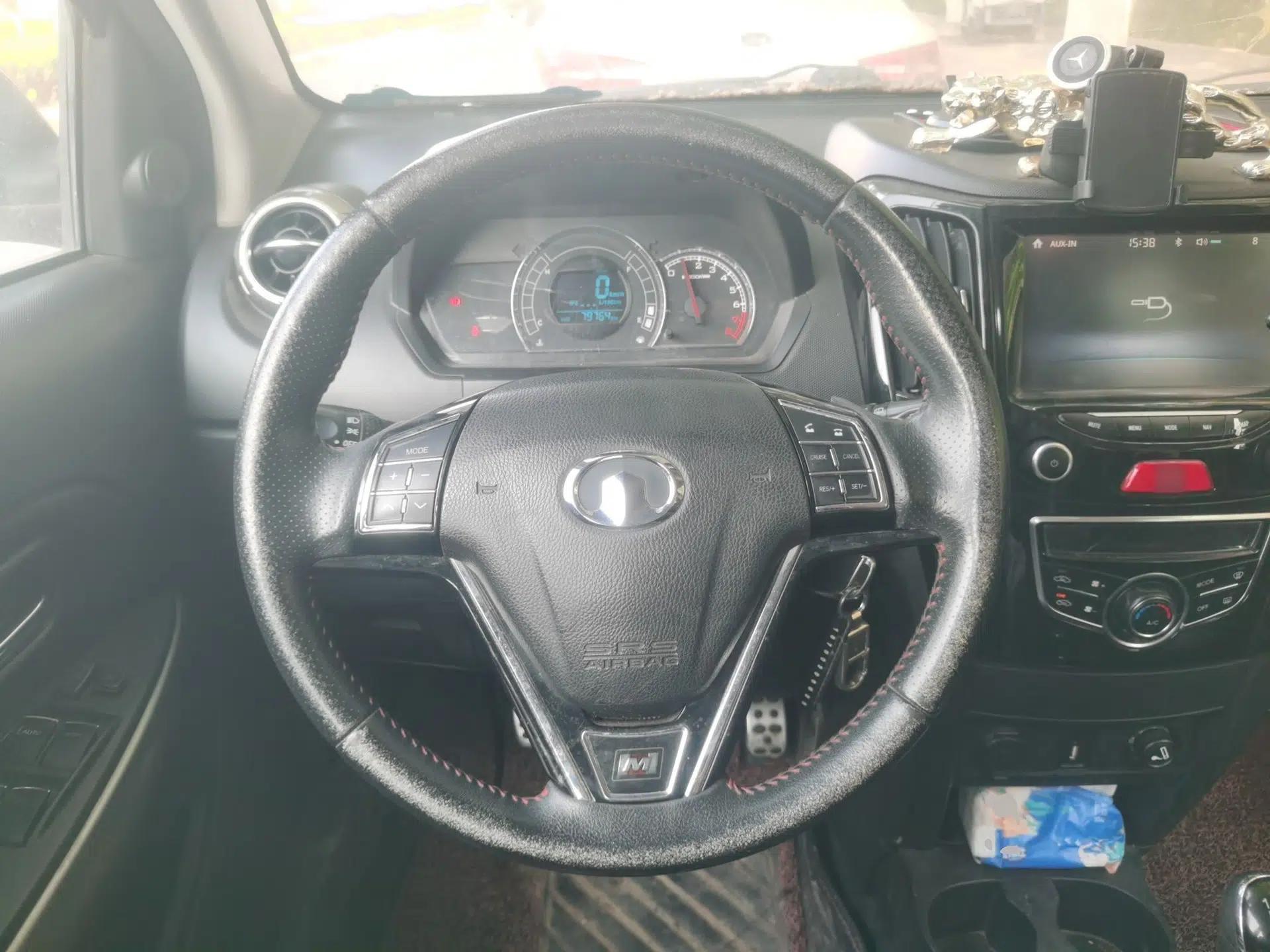 Great Wall M4 2014 1.5L Manual Luxury Model — миниатюра 11