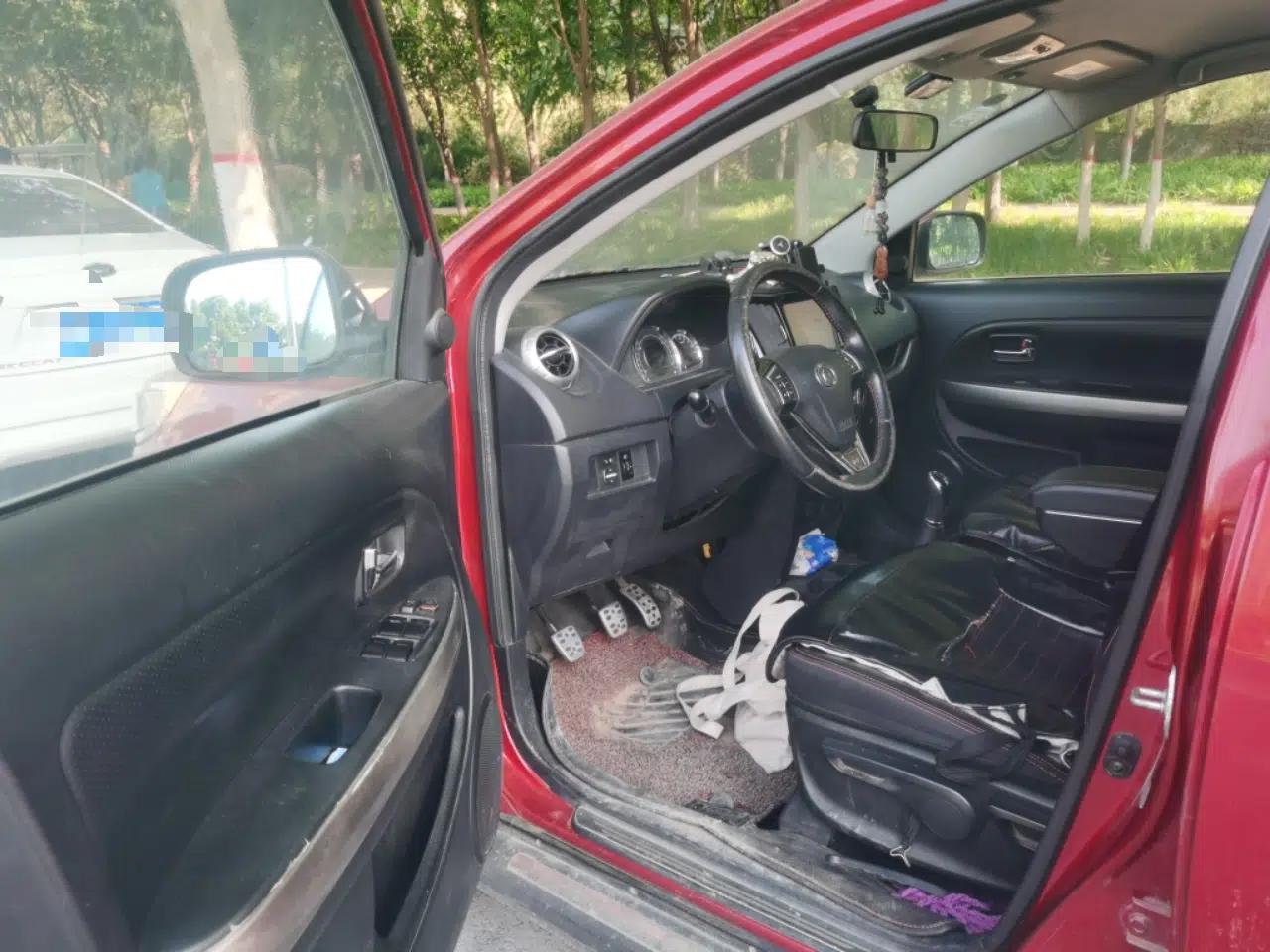Great Wall M4 2014 1.5L Manual Luxury Model — миниатюра 17