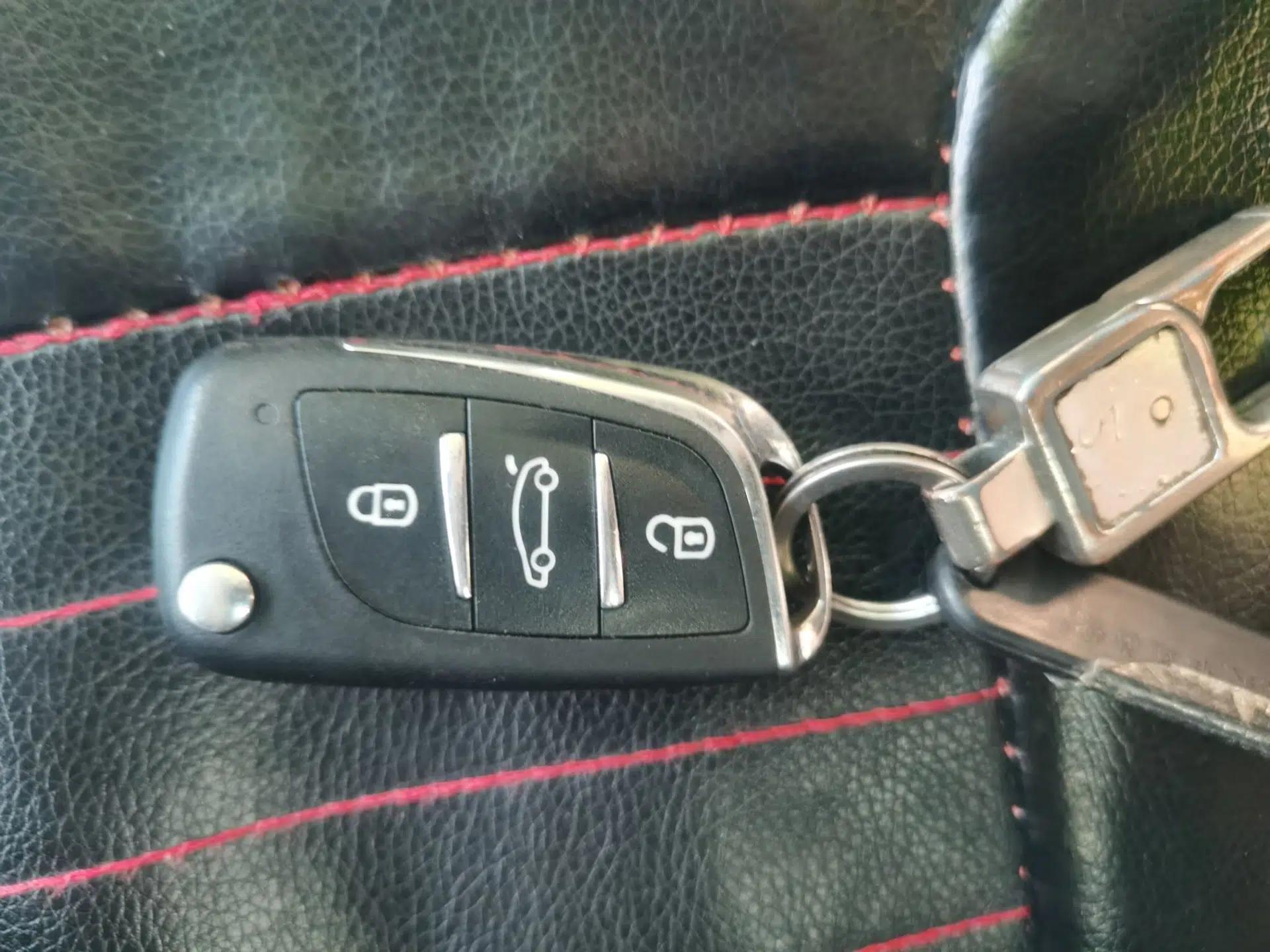 Great Wall M4 2014 1.5L Manual Luxury Model — миниатюра 9