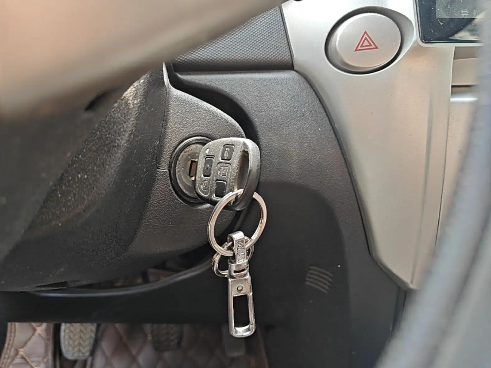 Great Wall M4 2012 1.5L Manual Comfort Version — миниатюра 12