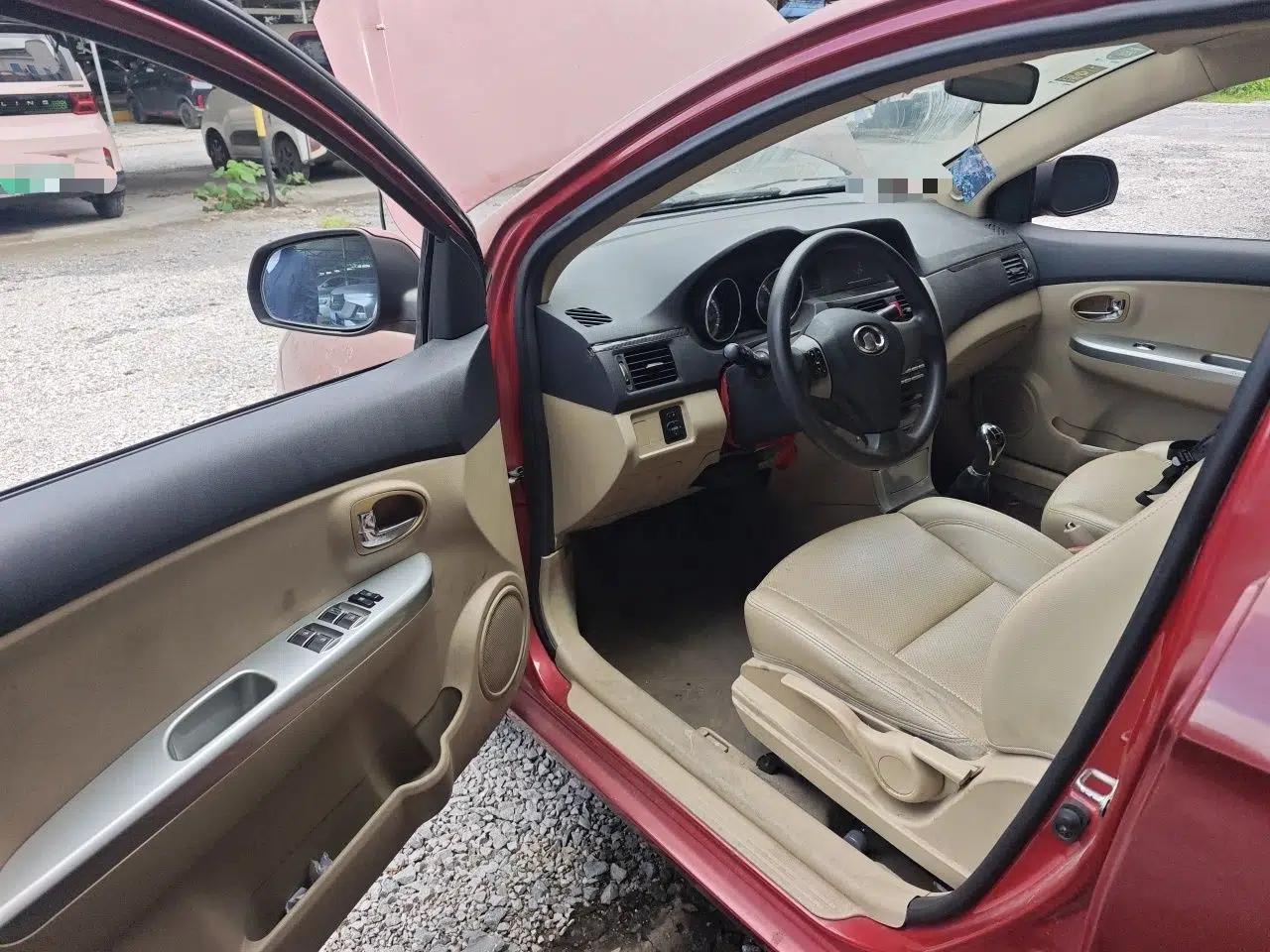 Great Wall C30 2013 1.5L Manual Luxury Model — миниатюра 17