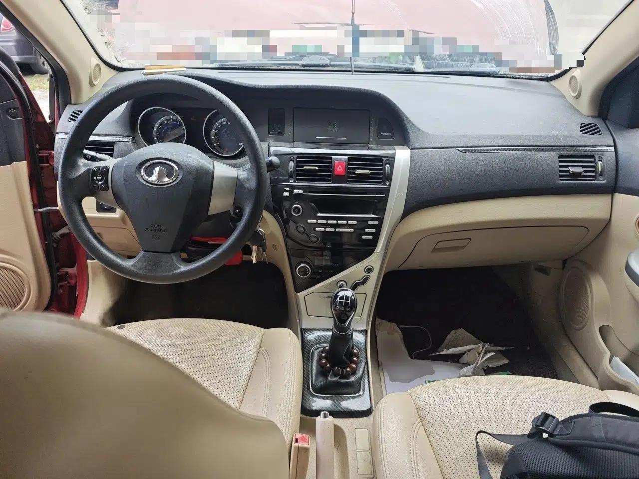 Great Wall C30 2013 1.5L Manual Luxury Model — миниатюра 10