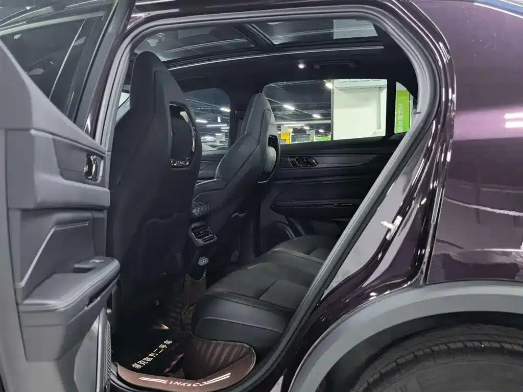Lynk & Co 01 EM-P 2021 1.5TD PHEV Halo — миниатюра 11