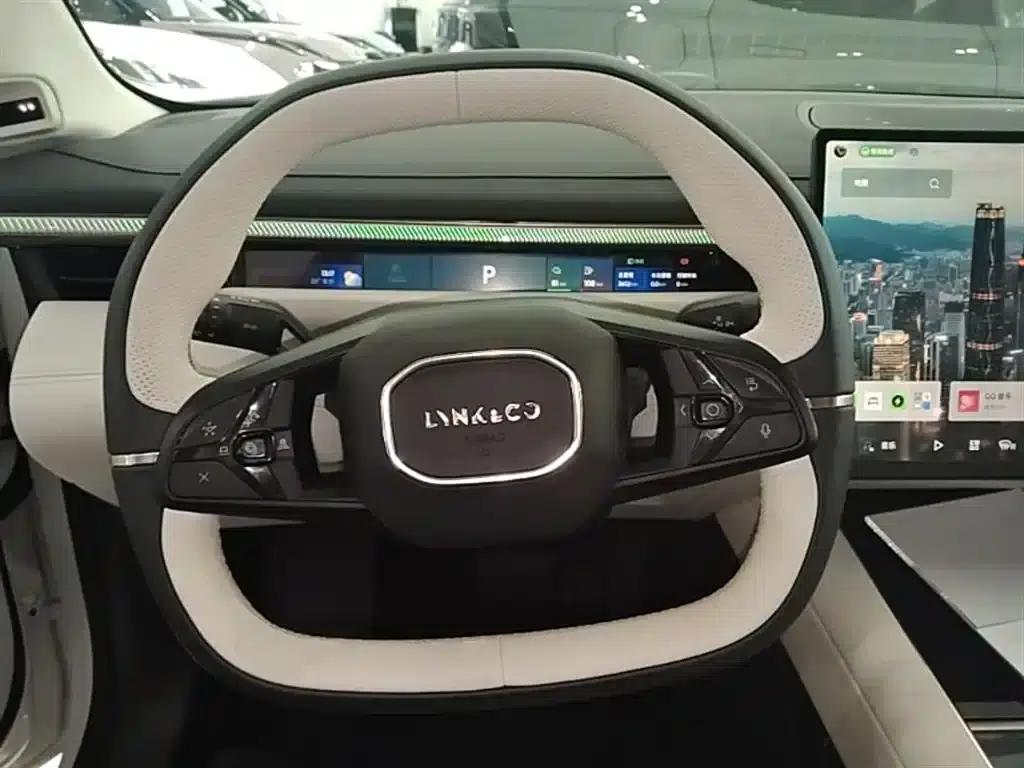 Lynk & Co 10 2025 Model 120 AWD Ultra — миниатюра 11