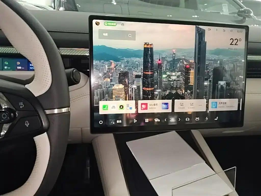 Lynk & Co 10 2025 Model 120 AWD Ultra — миниатюра 13