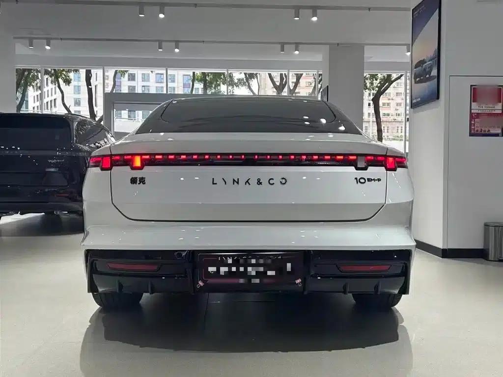 Lynk & Co 10 2025 Model 120 AWD Ultra — миниатюра 6