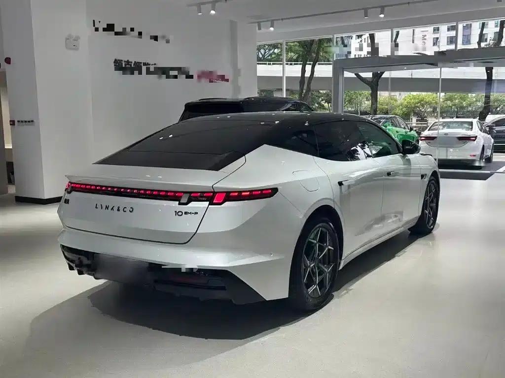 Lynk & Co 10 2025 Model 120 AWD Ultra — миниатюра 7
