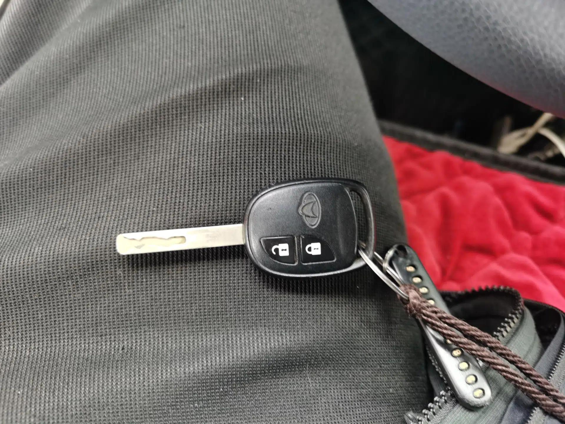CHANGAN OSHAN X70A 2020 1.5L Manual Comfort Version — миниатюра 9