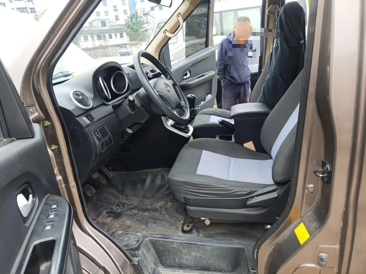 CHANGAN KAICHENG Ruixing M70 2019 1.5L Comfort Version 6-Seater China VI Standard Flat Roof Liftback Doors – DAM15KL — миниатюра 17