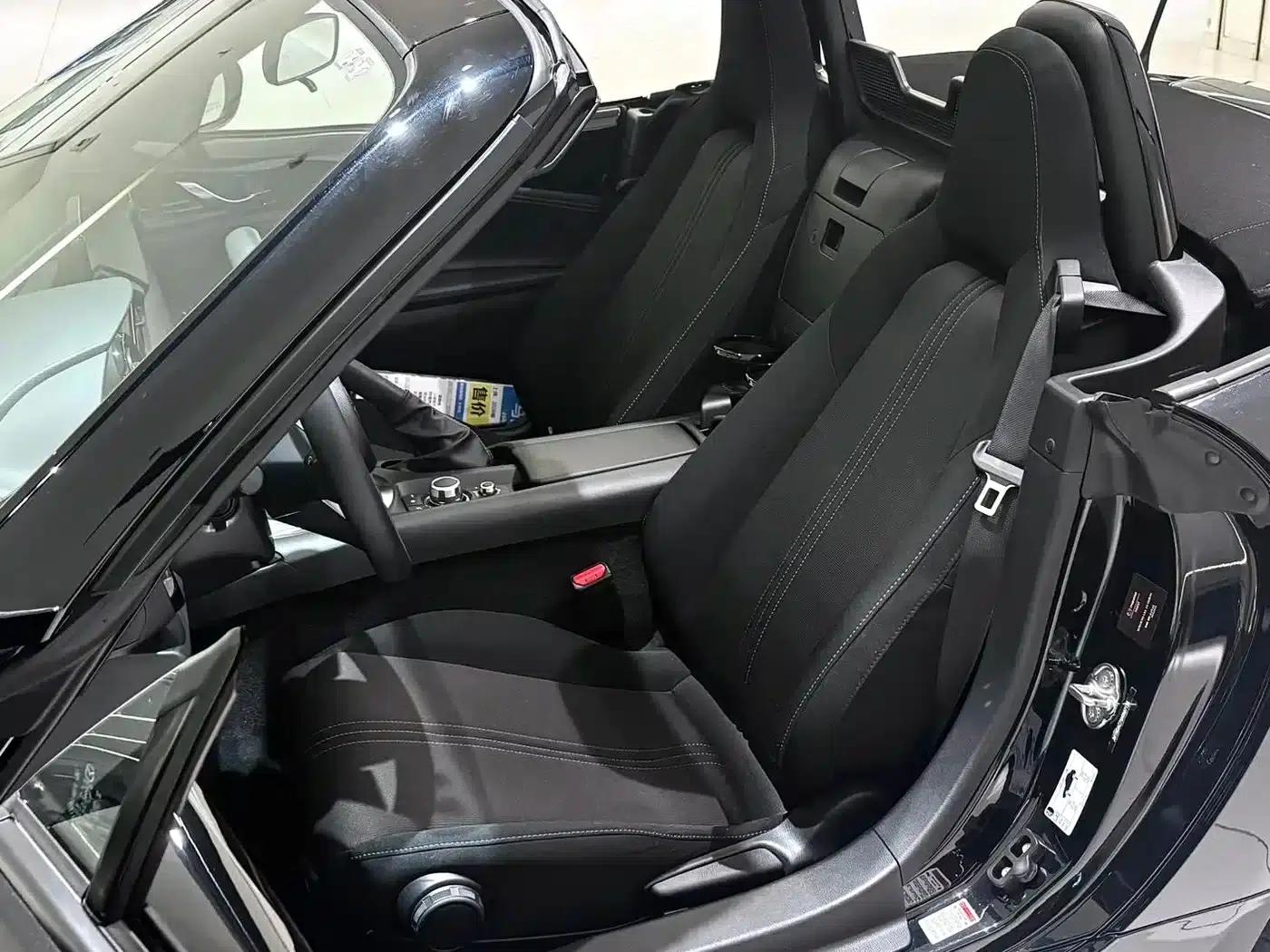 Mazda MX-5 2022 2.0L Manual — миниатюра 5