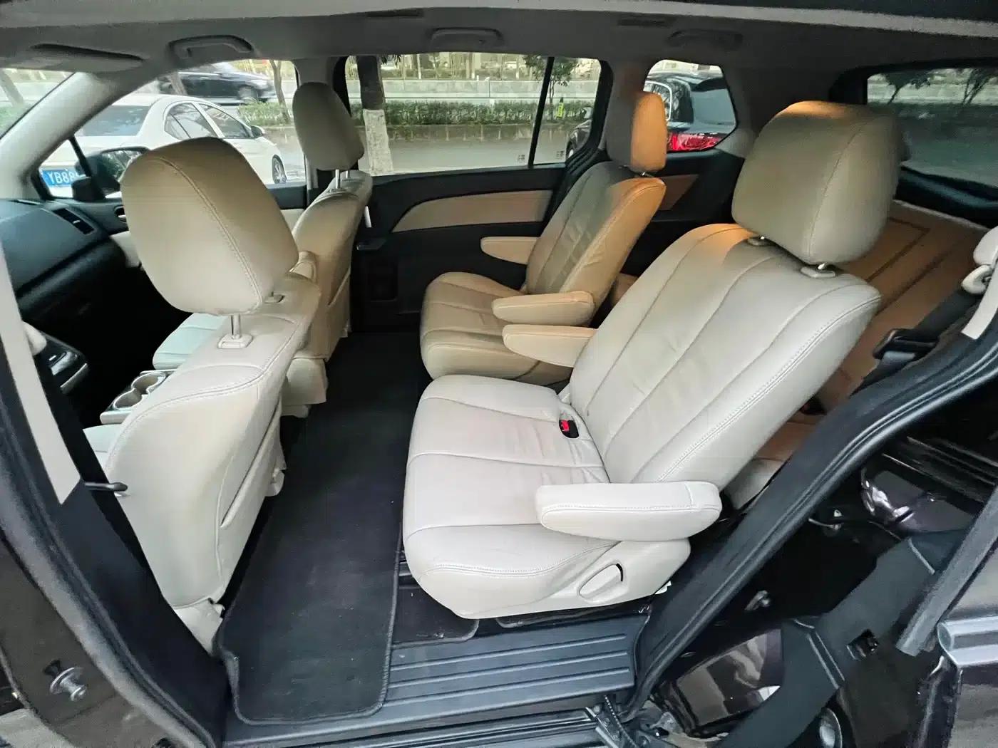 Mazda 8 2015 2.5L Elite Edition — миниатюра 19