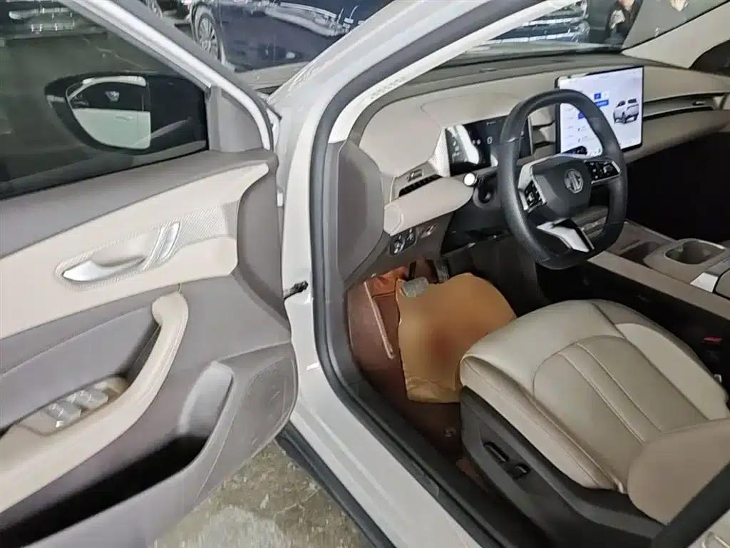 MG ES5 2025 525max Rear-Wheel Drive Intelligent Driving Edition — миниатюра 16