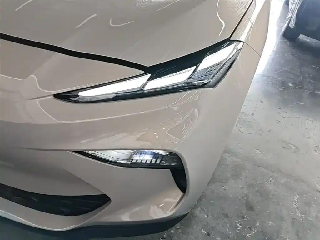 MG ES5 2025 525max Rear-Wheel Drive Intelligent Driving Edition — миниатюра 24