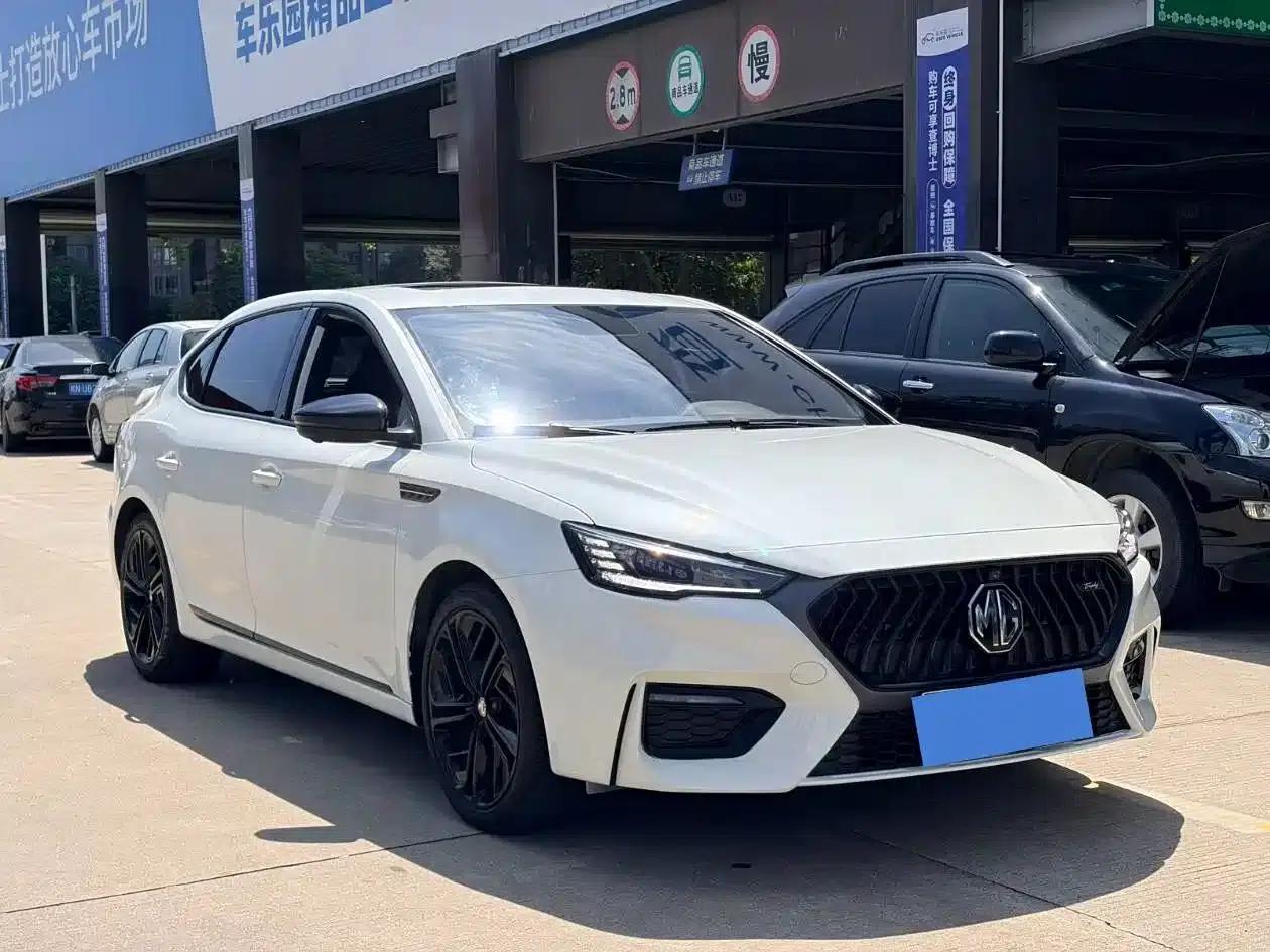MG6 PHEV 2020 1.5T Hybrid Trophy Flagship Edition — миниатюра 2