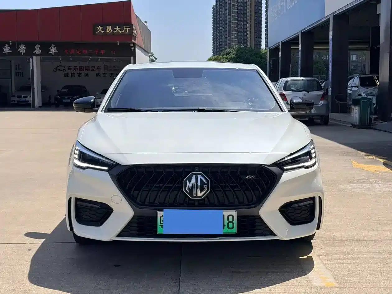 MG6 PHEV 2020 1.5T Hybrid Trophy Flagship Edition — миниатюра 3