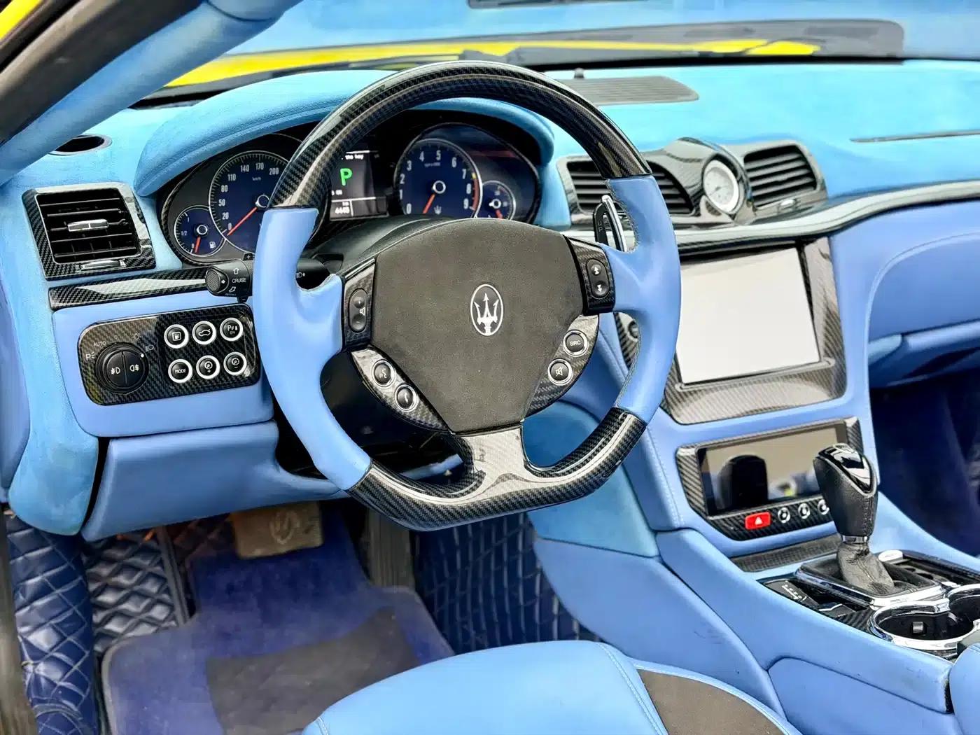 2012 GranCabrio 4.7L Sport — миниатюра 21