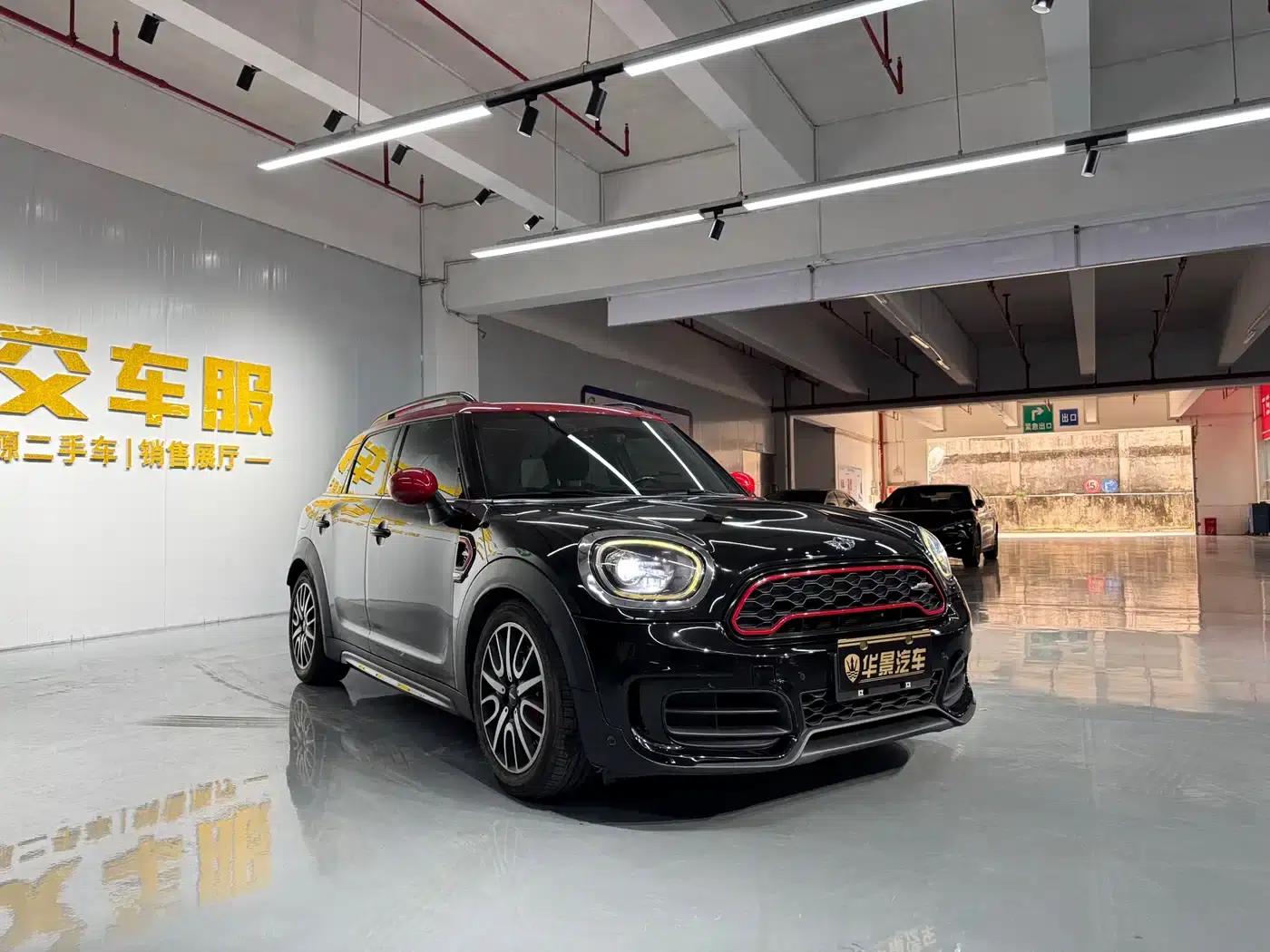 MINI JCW COUNTRYMAN 2018 2.0T JOHN COOPER WORKS — миниатюра 4