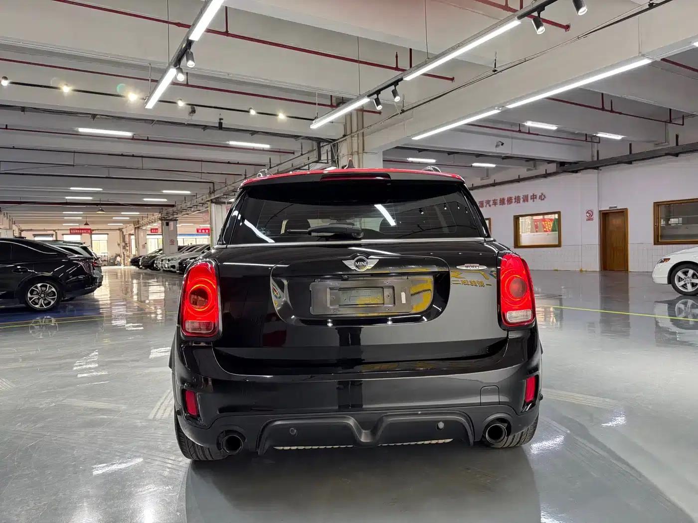 MINI JCW COUNTRYMAN 2018 2.0T JOHN COOPER WORKS — миниатюра 5