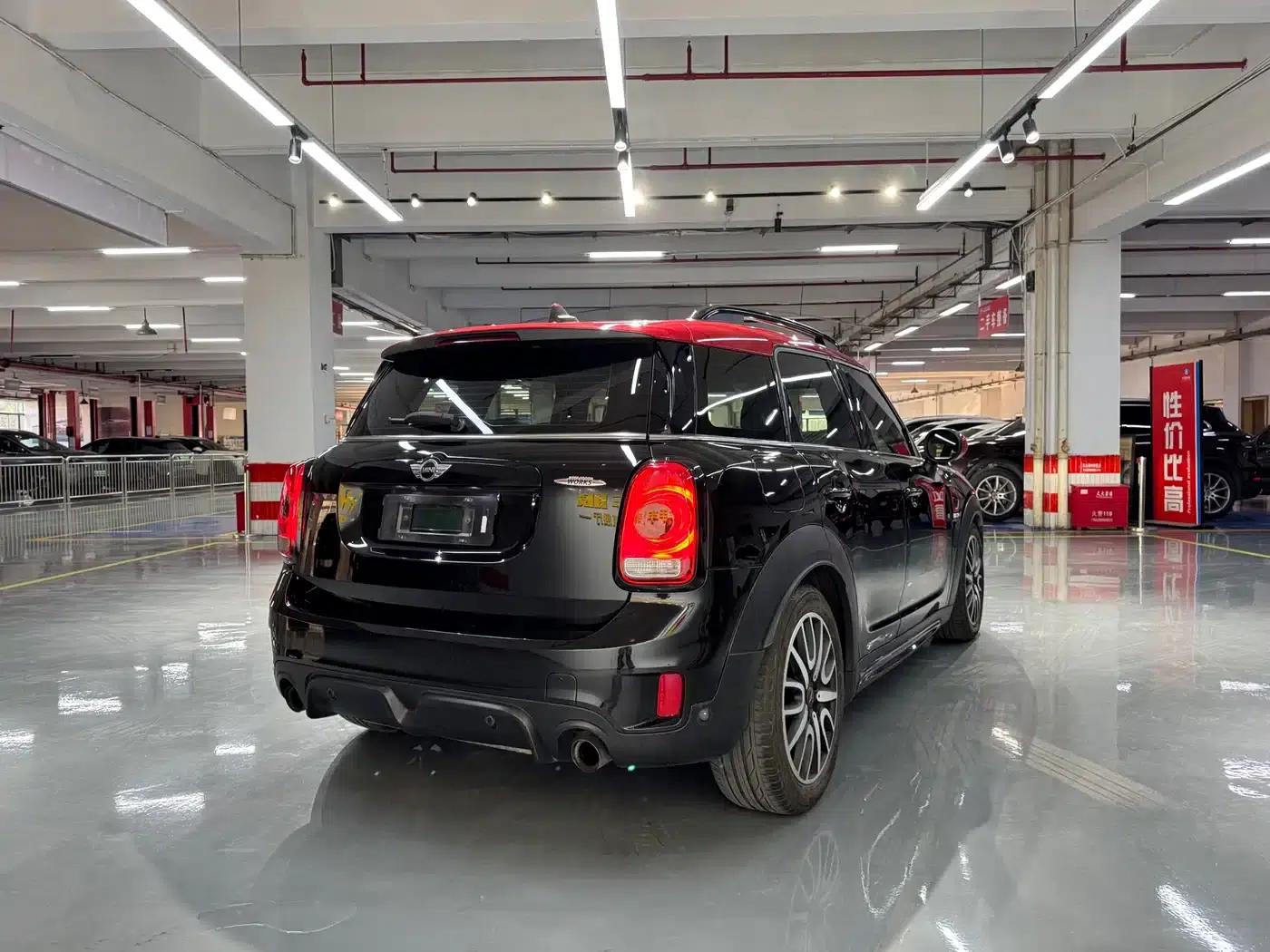 MINI JCW COUNTRYMAN 2018 2.0T JOHN COOPER WORKS — миниатюра 7