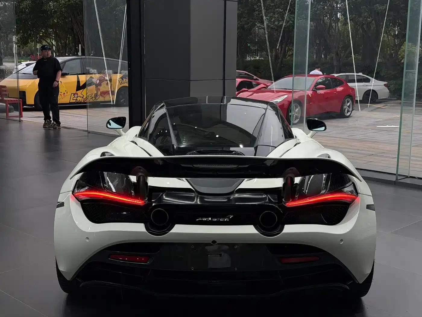 McLaren 720S 2019 4.0T Coupe — миниатюра 12