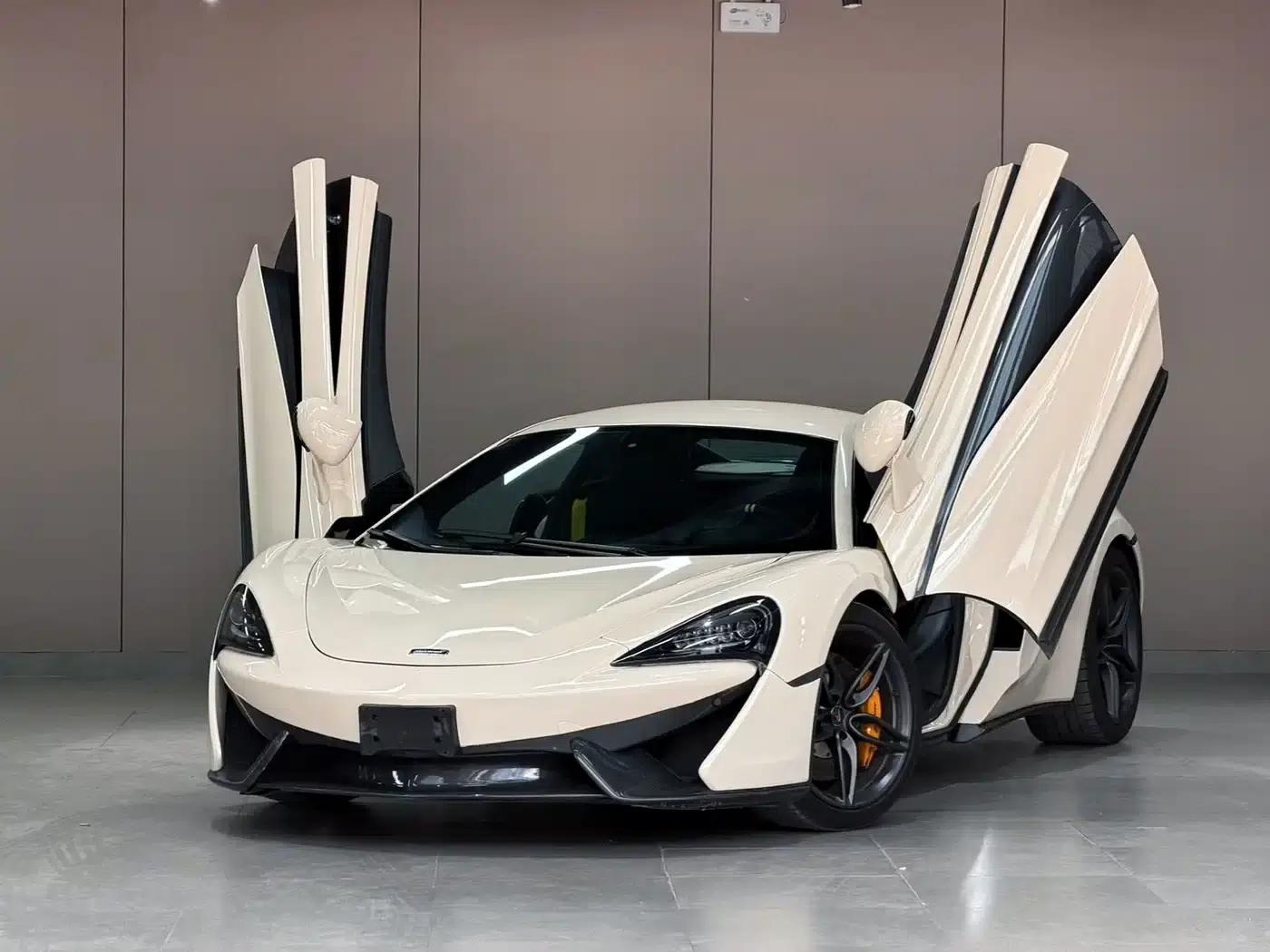 McLaren 540C 2019 3.8T Coupe — миниатюра 1