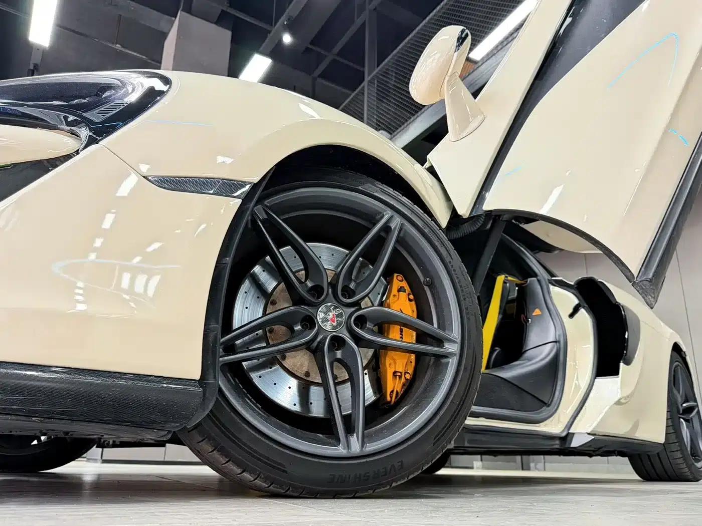 McLaren 540C 2019 3.8T Coupe — миниатюра 4