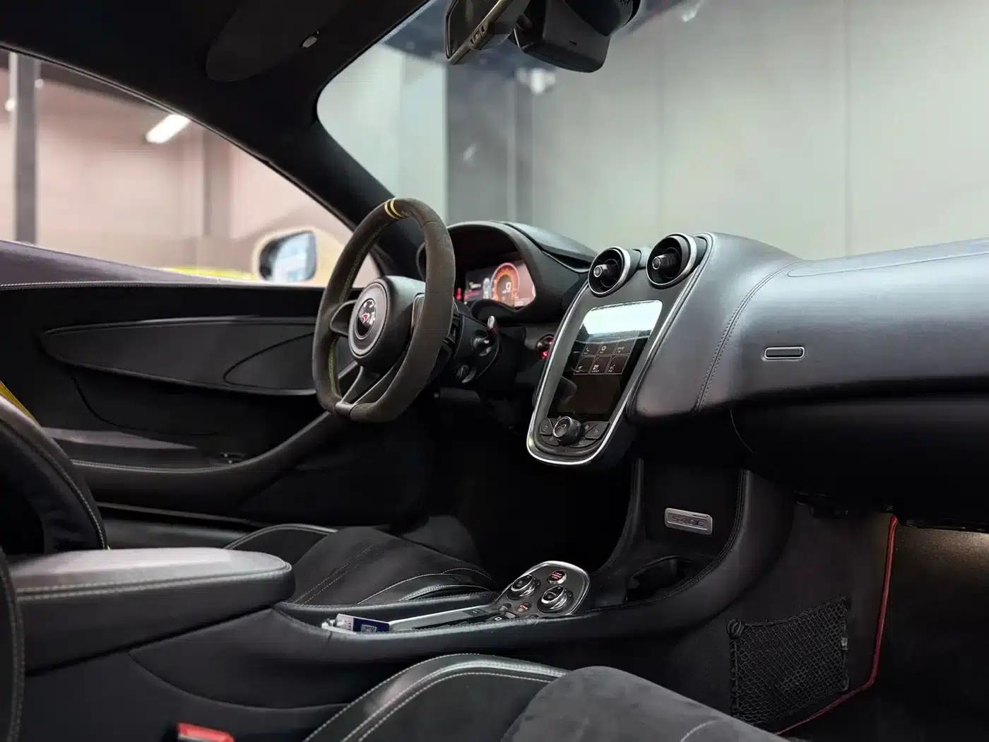 McLaren 540C 2019 3.8T Coupe — миниатюра 10