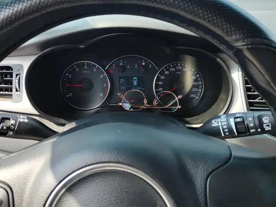 Carens 2013 2.0L 5-seater Automatic Standard Edition (National V Emission Standard) — миниатюра 14