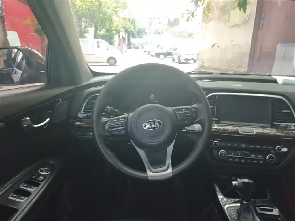K5 2017 1.8L Automatic GLS — миниатюра 11