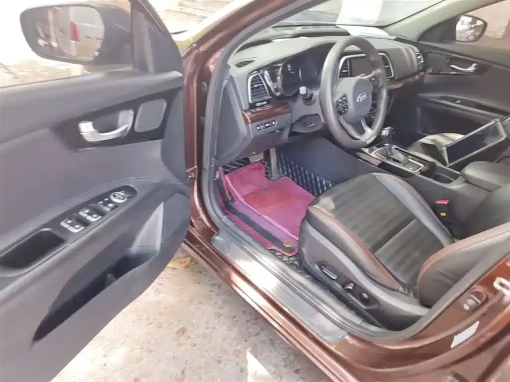 K5 2017 1.8L Automatic GLS — миниатюра 16