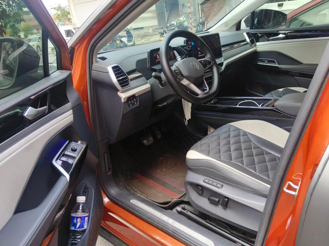Volkswagen ID.6 CROZZ 2021 Long-Range PRO Edition — миниатюра 17