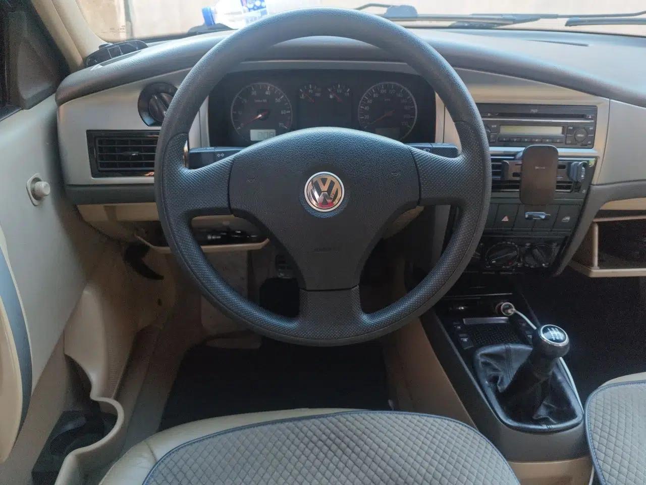 Volkswagen Santana Vista 2008 1.8L Manual Sishang Model — миниатюра 11