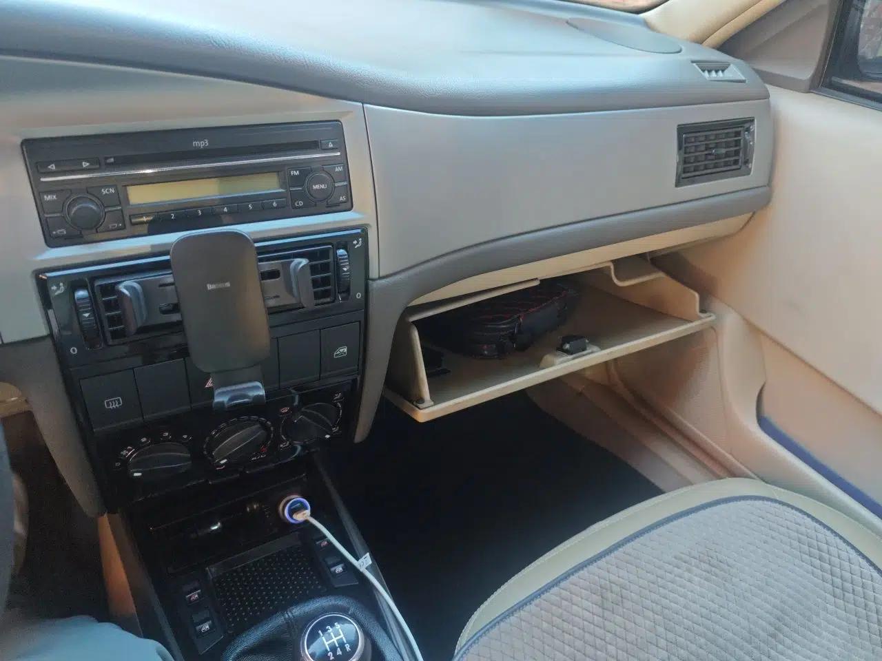 Volkswagen Santana Vista 2008 1.8L Manual Sishang Model — миниатюра 14