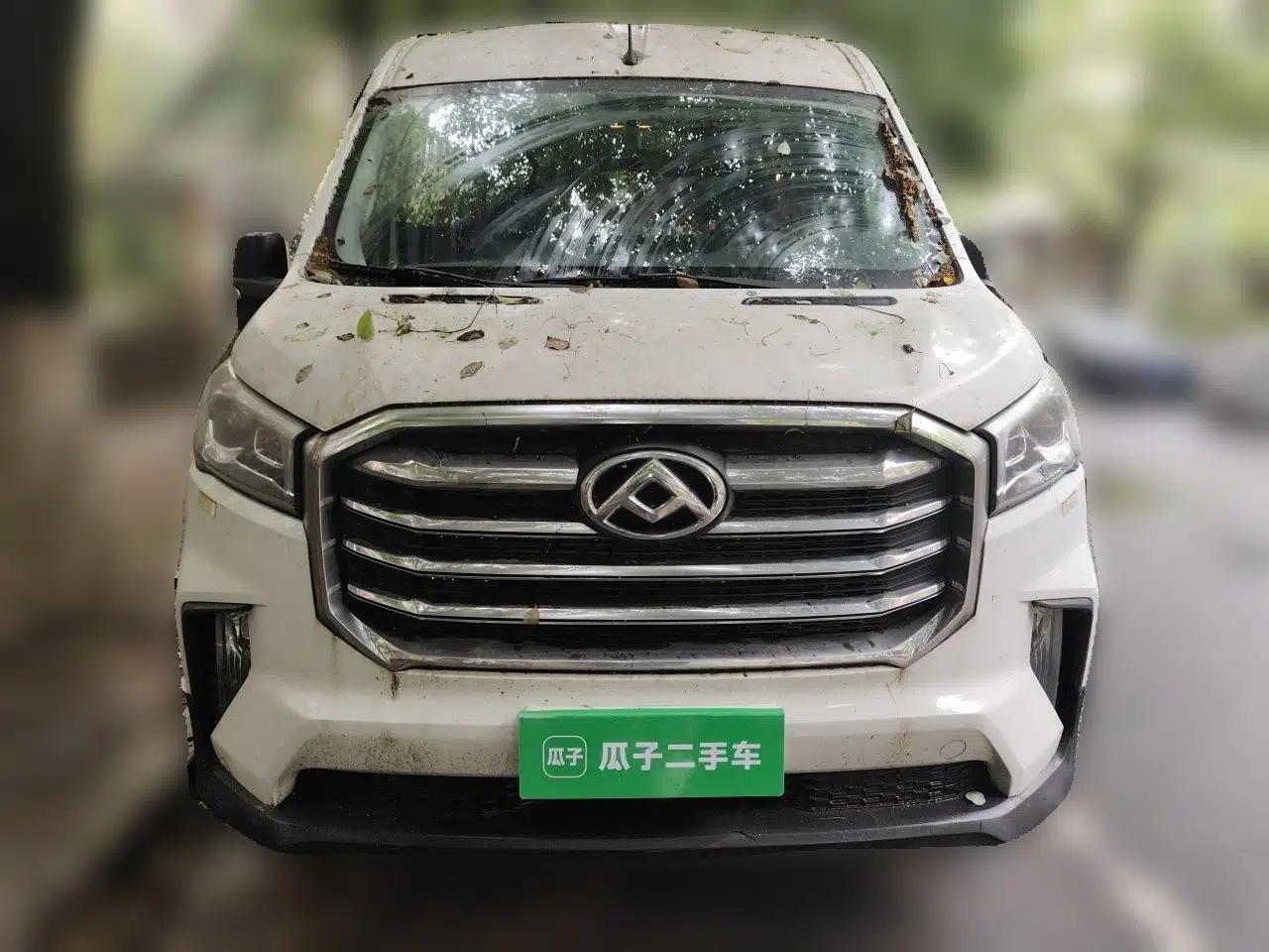 SAIC MAXUS Xintu V90 2022 2.0T Automatic Zhiyun King Rear-Drive Long Wheelbase High-Roof Design with Single Rear Tire—6/7 Seater — миниатюра 2