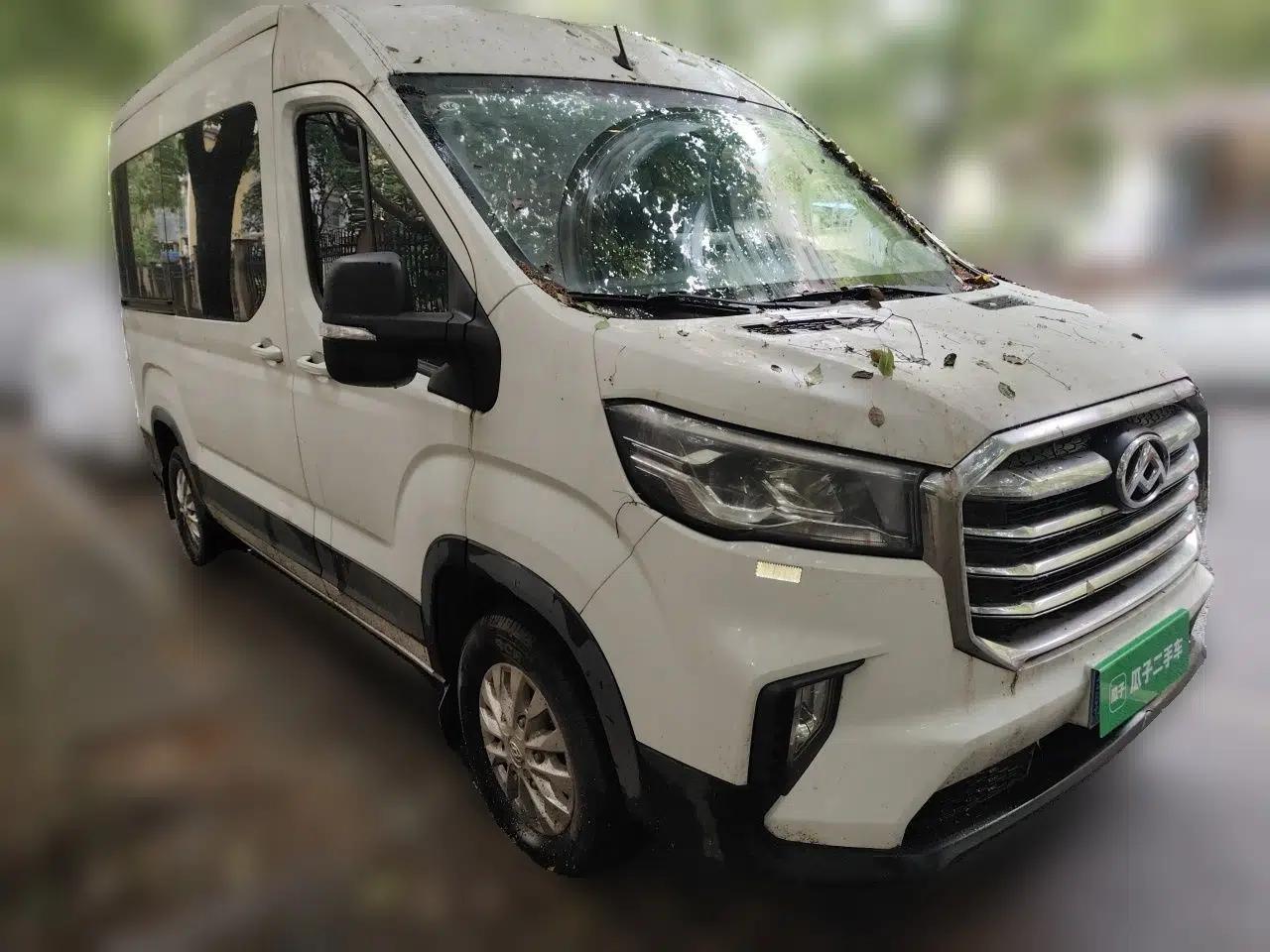 SAIC MAXUS Xintu V90 2022 2.0T Automatic Zhiyun King Rear-Drive Long Wheelbase High-Roof Design with Single Rear Tire—6/7 Seater — миниатюра 3