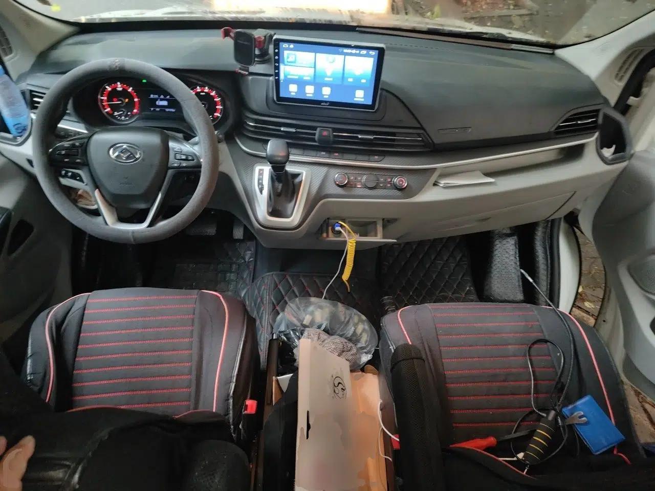 SAIC MAXUS Xintu V90 2022 2.0T Automatic Zhiyun King Rear-Drive Long Wheelbase High-Roof Design with Single Rear Tire—6/7 Seater — миниатюра 10