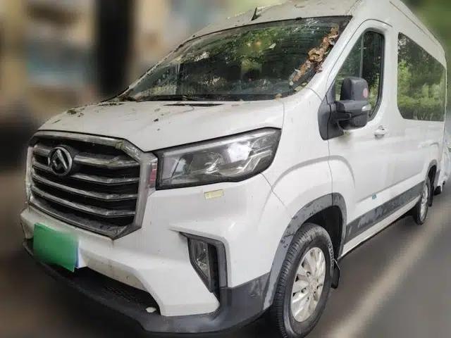 SAIC MAXUS Xintu V90 2022 2.0T Automatic Zhiyun King Rear-Drive Long Wheelbase High-Roof Design with Single Rear Tire—6/7 Seater