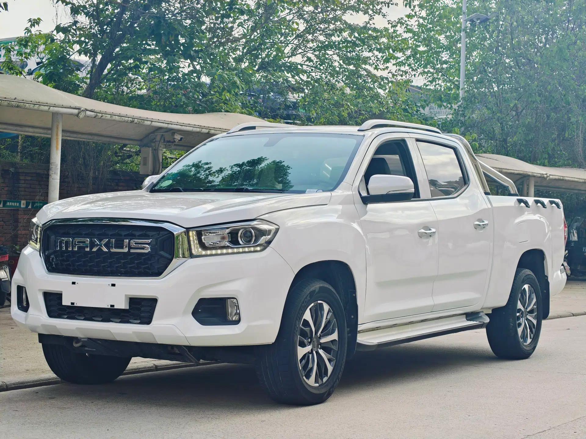 SAIC MAXUS T70 2021 2.0T Diesel Automatic 4x4 Elite Version with Long Bed and High Ground Clearance — миниатюра 1