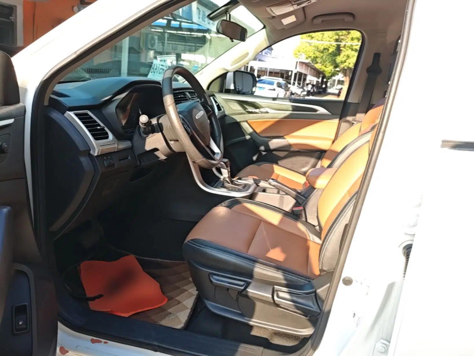 SAIC MAXUS T70 2021 2.0T Diesel Automatic 4x4 Elite Version with Long Bed and High Ground Clearance — миниатюра 15