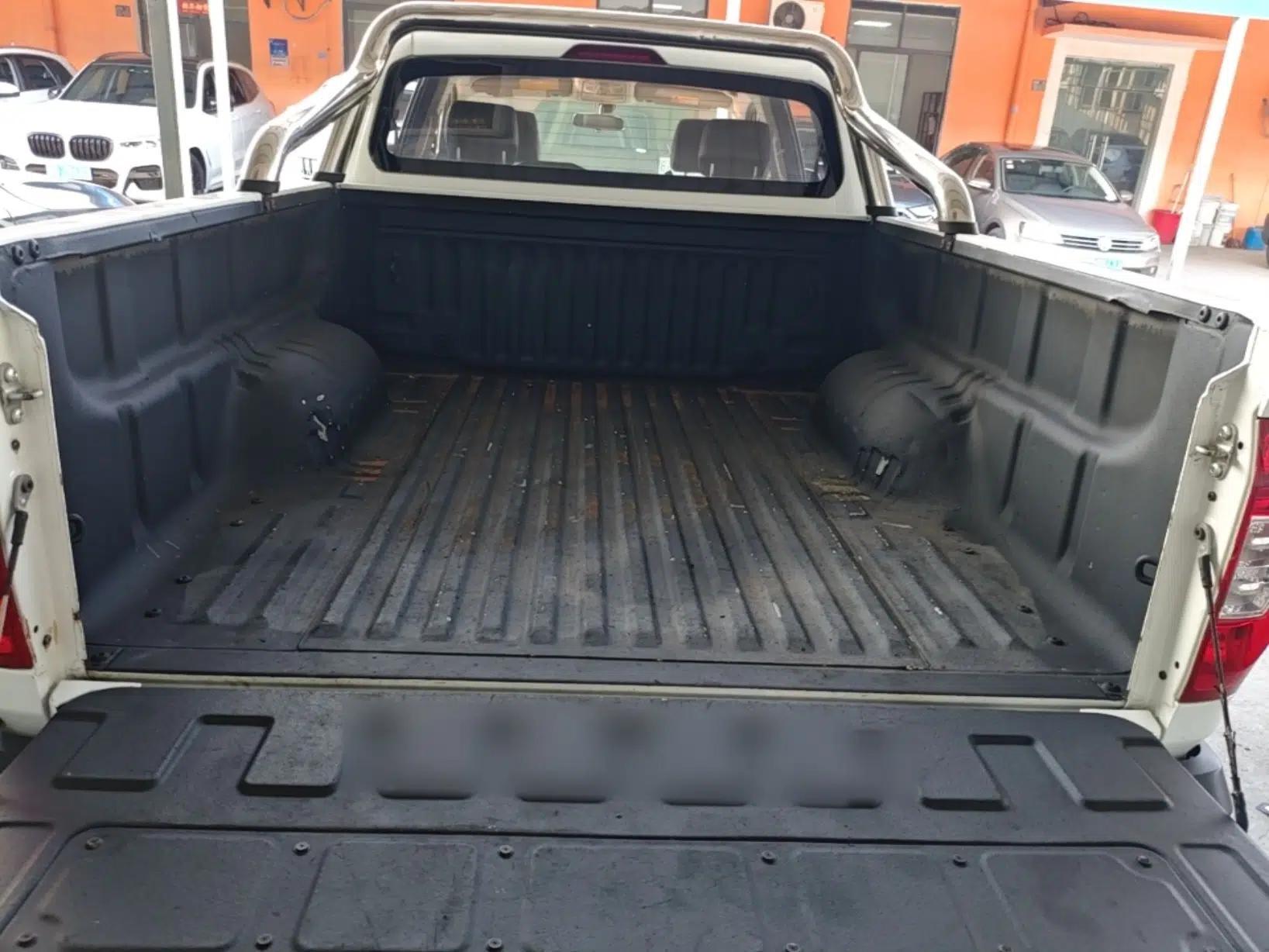 SAIC MAXUS T70 2021 2.0T Diesel Automatic 4x4 Elite Version with Long Bed and High Ground Clearance — миниатюра 17