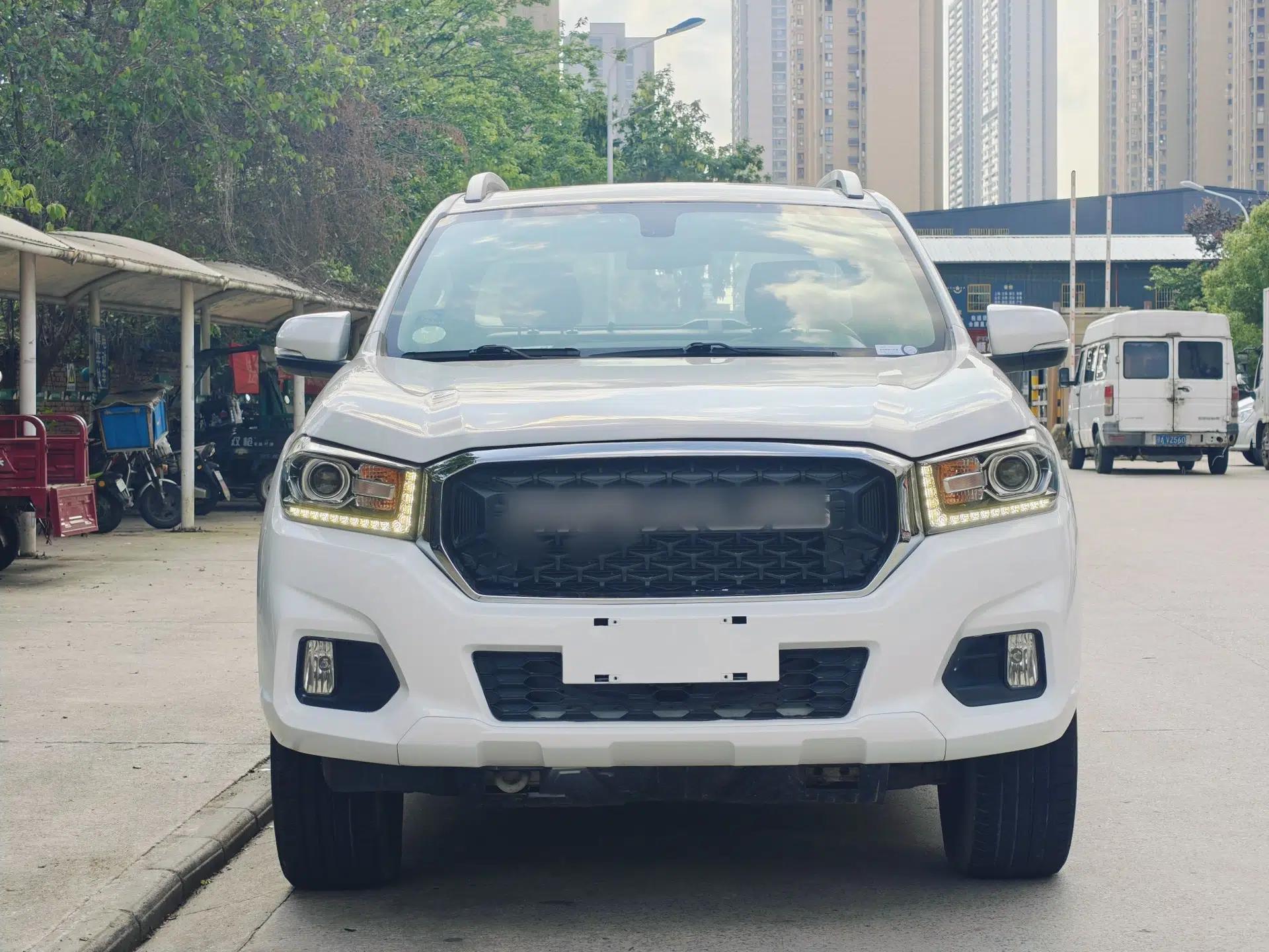 SAIC MAXUS T70 2021 2.0T Diesel Automatic 4x4 Elite Version with Long Bed and High Ground Clearance — миниатюра 5