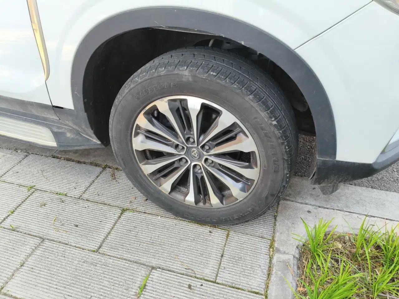 SAIC MAXUS D90 2019 2.0T Automatic 2WD Uranus China VI Standard — миниатюра 8